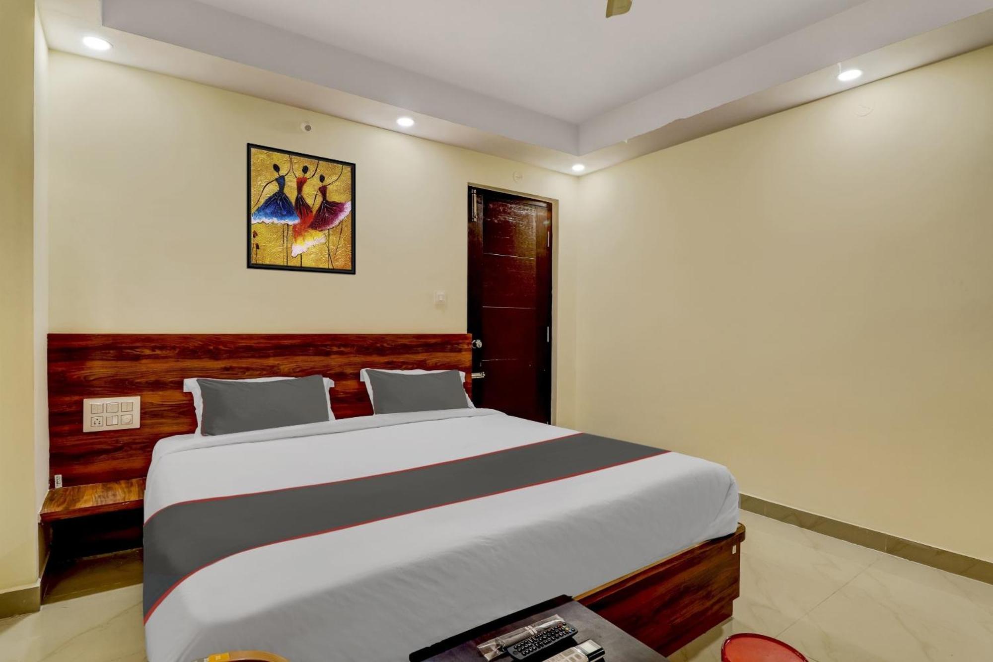 Hotel Collection O Hemadri Residency Bangalore Exterior foto