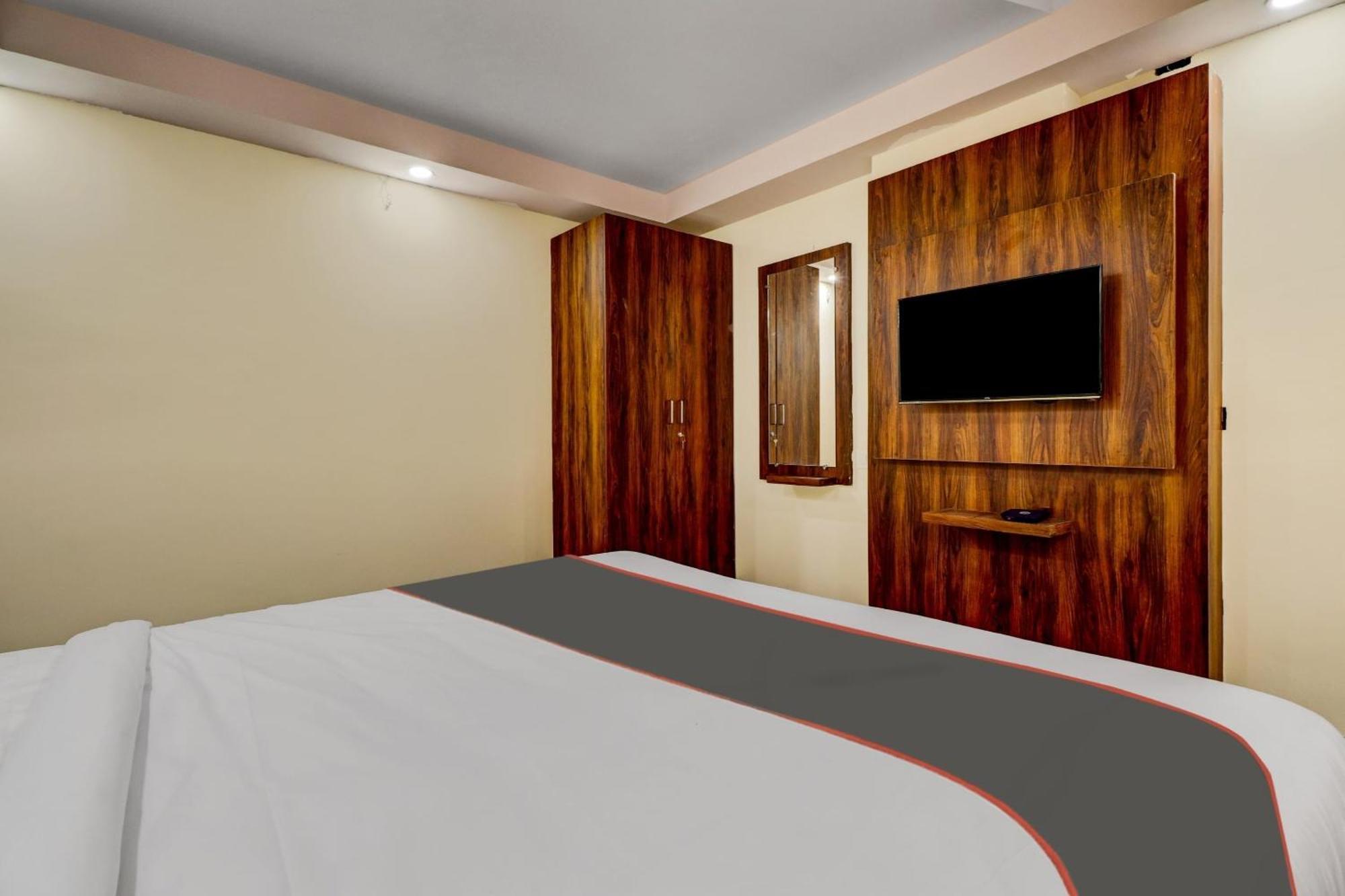 Hotel Collection O Hemadri Residency Bangalore Exterior foto